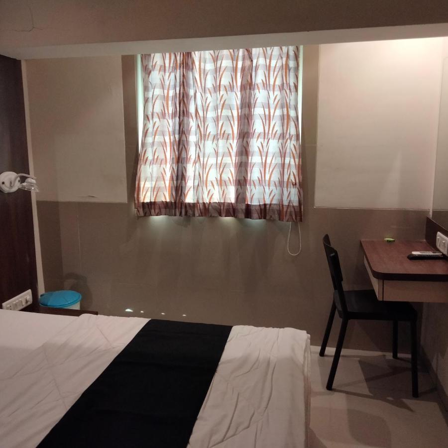 Hotel Everest Navi Mumbai Eksteriør bilde