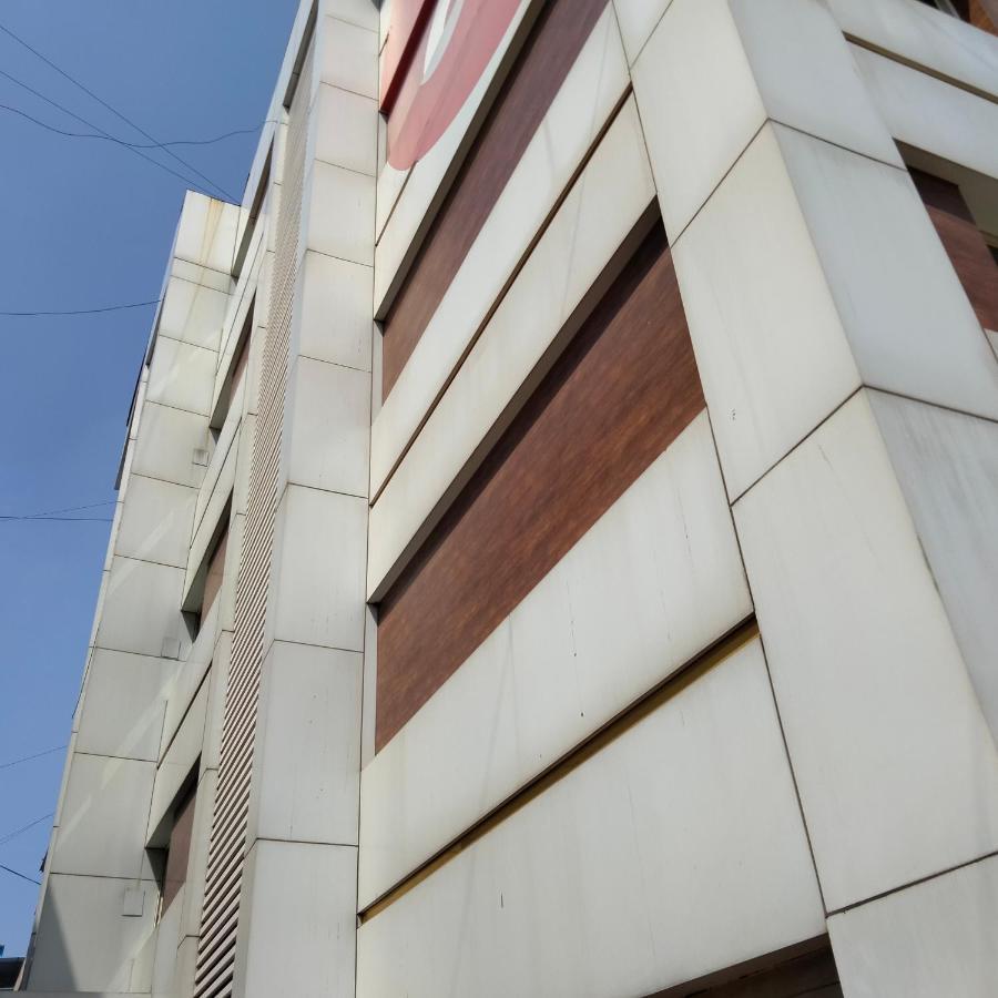 Hotel Everest Navi Mumbai Eksteriør bilde