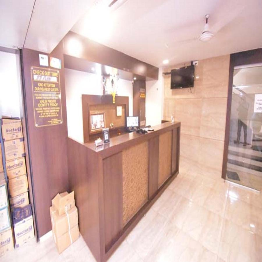 Hotel Everest Navi Mumbai Eksteriør bilde