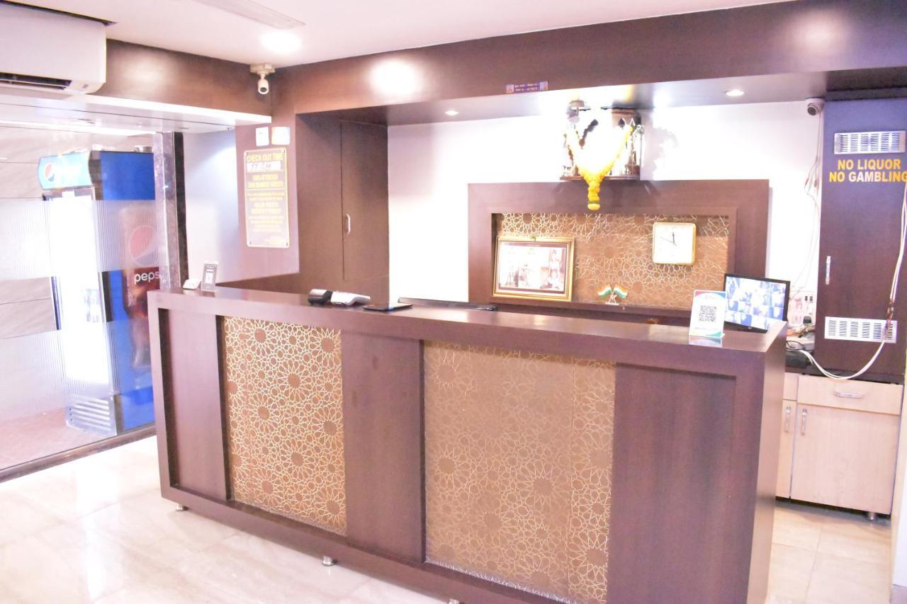 Hotel Everest Navi Mumbai Eksteriør bilde