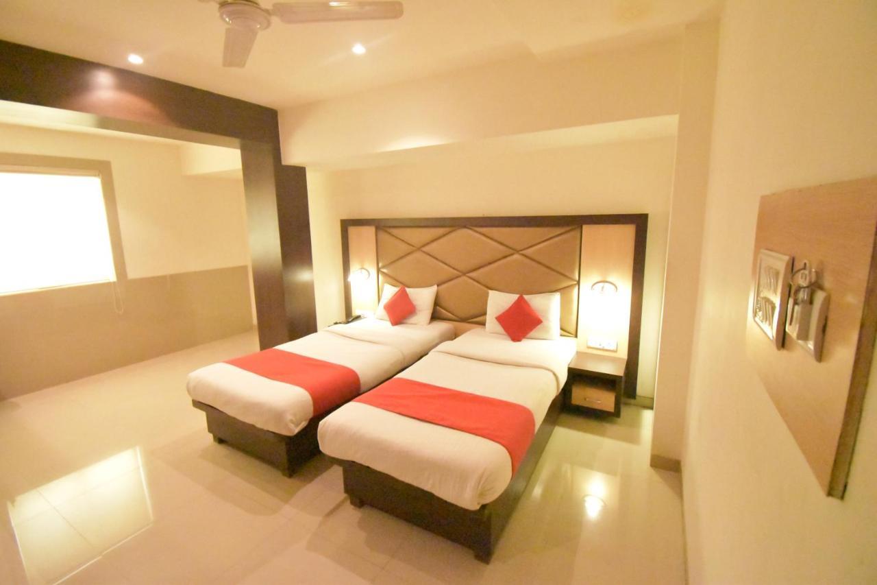 Hotel Everest Navi Mumbai Eksteriør bilde