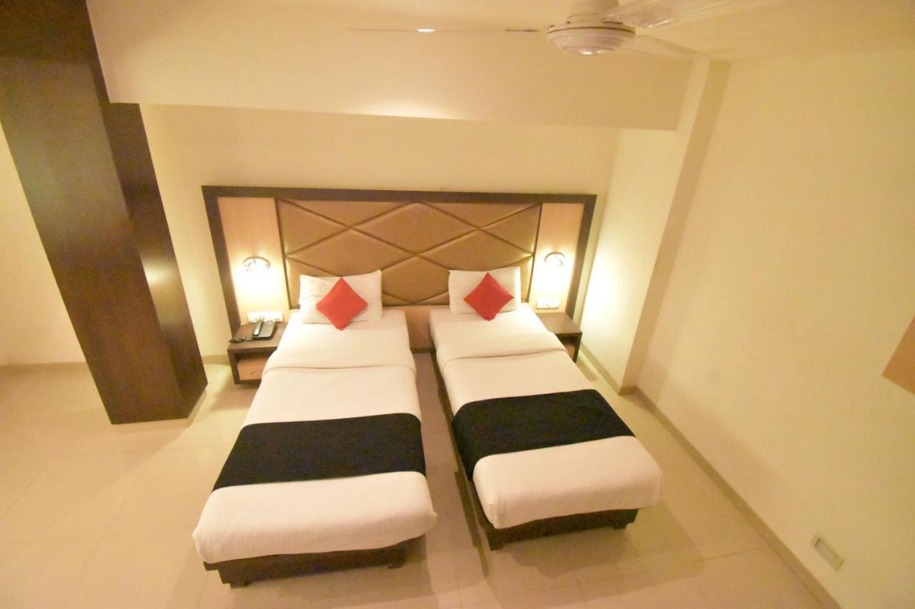 Hotel Everest Navi Mumbai Eksteriør bilde